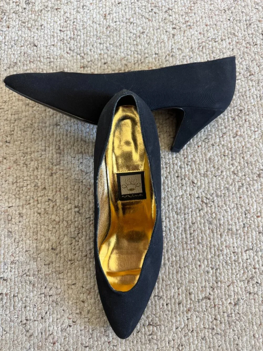 Nina Black Pumps Heels Classy Simple Timeless Sz 9.5 M